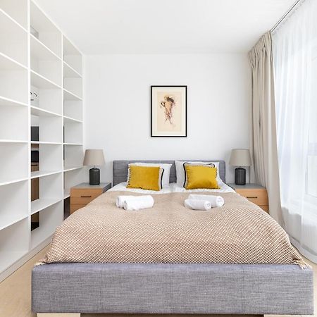 Sierpinskiego 1A - Studio With Balcony & Desk - Remote Work By Noclegi Renters Warsaw Exterior photo